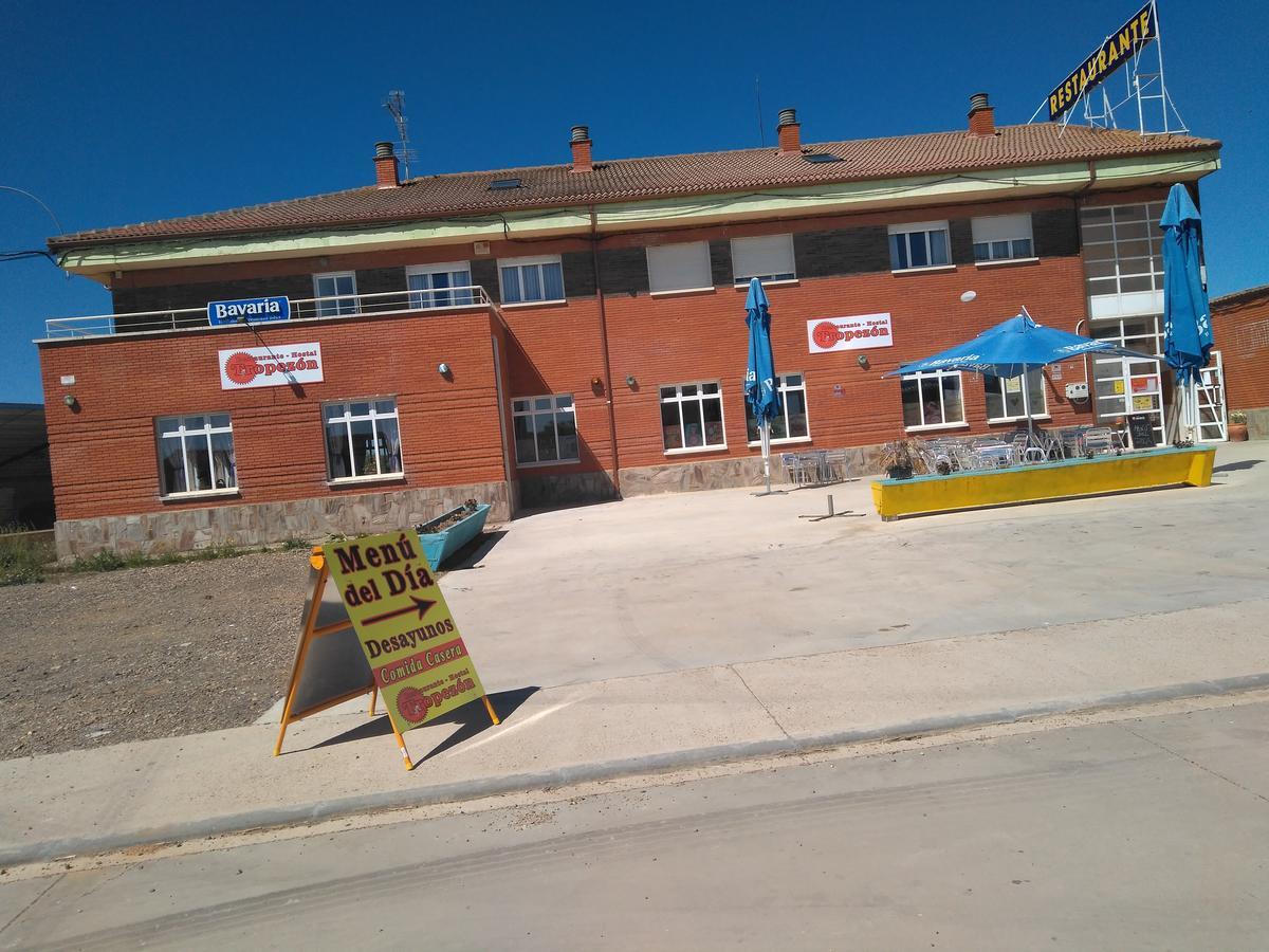 Hostal El Tropezon Matallana de Valmadrigal Kültér fotó